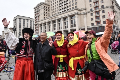 Китайских туристов научат не позориться в России