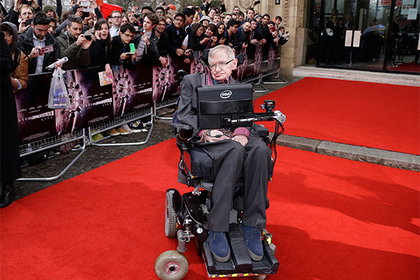 Инвалидное кресло Стивена Хокинга уйдет с молотка