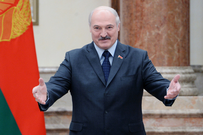 Лукашенко увидел в Октябрьской революции праздник мира