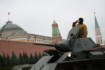 Киеву посоветовали устроить блицкриг до Красной площади