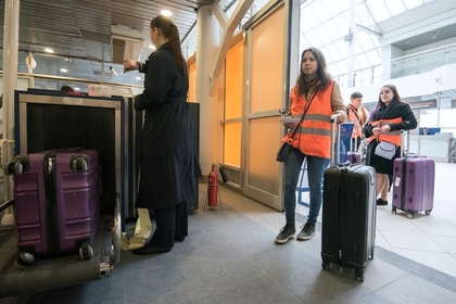 Разозлившийся из-за отмены рейса пассажир поджег свой багаж