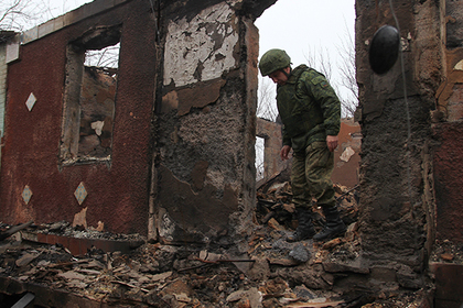 Высокие небоевые потери Украины в Донбассе объяснили проблемами общества