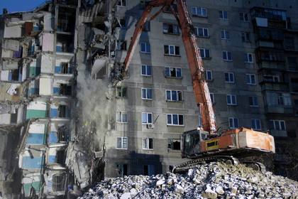 Путин велел полностью расселить взорвавшийся дом в Магнитогорске