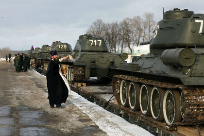 Россия обзавелась батальоном освященных Т-34