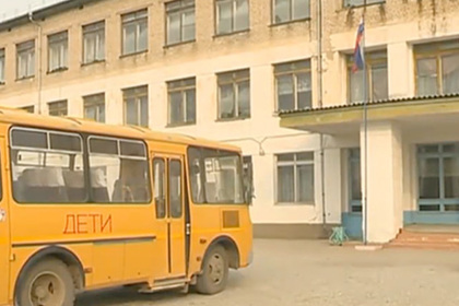 Директора российской школы наказали за урок «по понятиям»