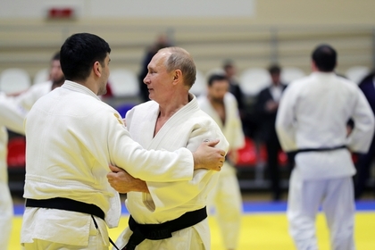 Дзюдоист-чемпион нанес травму Путину