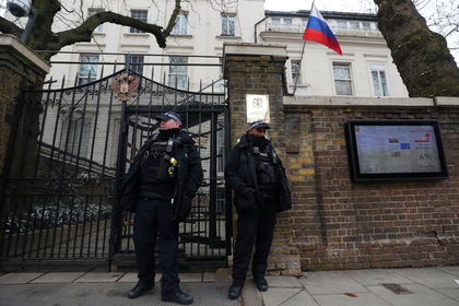 У посольства России заметили странную активность перед отравлением Скрипалей