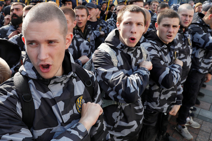 Украине предрекли войну частных армий чиновников и олигархов