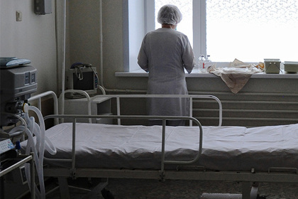 Российские врачи заклеили рану после операции скотчем и отправили пациента домой