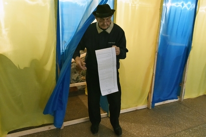 Стало известно о первых нарушениях на выборах президента Украины