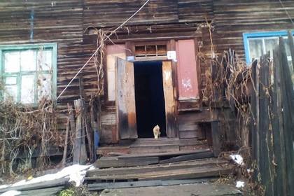 Российскую многодетную семью из сгоревшего дома отправили «жаловаться в ООН»