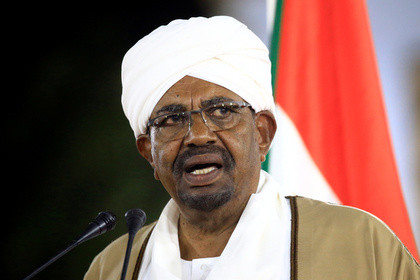 В доме свергнутого президента Судана нашли более 100 миллионов долларов
