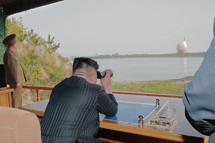Опубликованы фото с ракетных испытаний Северной Кореи