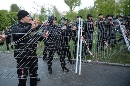 В Кремле оценили работу властей Екатеринбурга с протестующими против храма