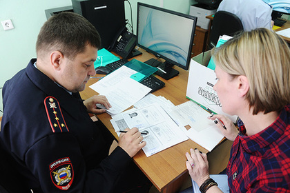 Стало известно число пришедших за российскими паспортами жителей ДНР