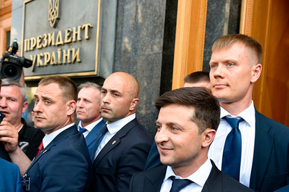 Зеленский призвал украинцев вместе «сделать» старых политиков в Раде
