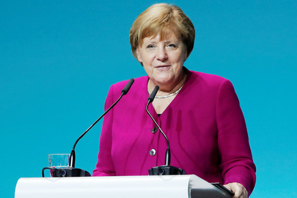 Меркель призвала к борьбе с антисемитизмом
