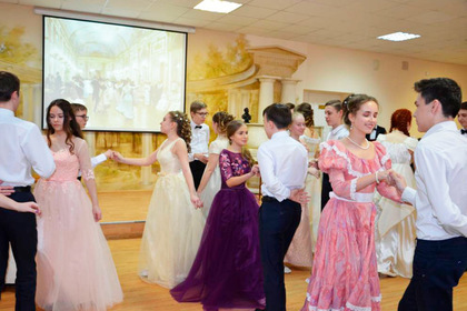 На дискриминирующую девочек российскую гимназию завели два дела