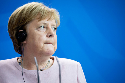 Меркель объяснила сильную дрожь при встрече с Зеленским