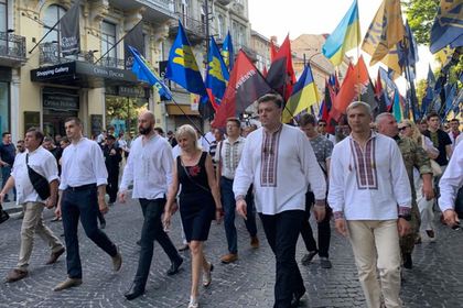 Националисты отпраздновали тысячелетие Украины