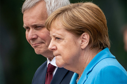 Меркель сочла себя здоровой после третьего приступа дрожи