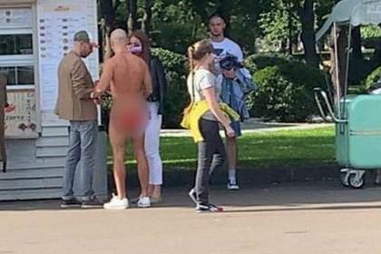 В парке Горького заметили голого мужчину
