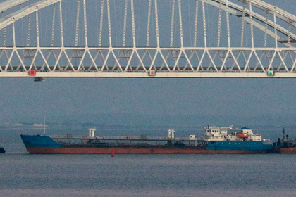 Задержание Украиной российского танкера назвали подставой для Зеленского
