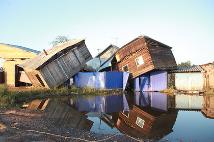 Уровень воды в иркутском Тулуне превысил критическую отметку