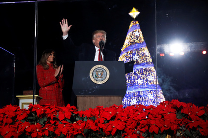 Трамп притормозил торговую войну с Китаем ради рождественского шопинга