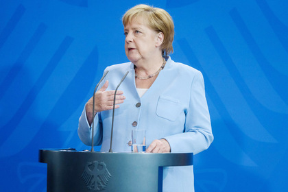 Меркель обвинила Россию в развале ракетного договора с США