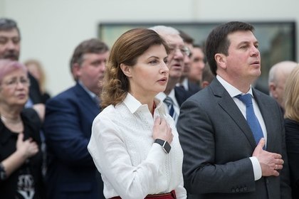 Жена Порошенко профинансировала комедию о войне в Донбассе
