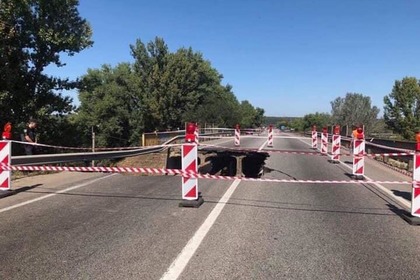 Названа причина обрушения моста в Харькове