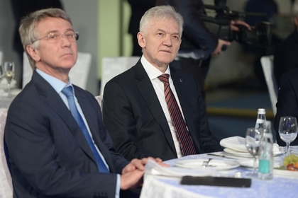Бизнесмены Леонид Михельсон (слева) и Геннадий Тимченко