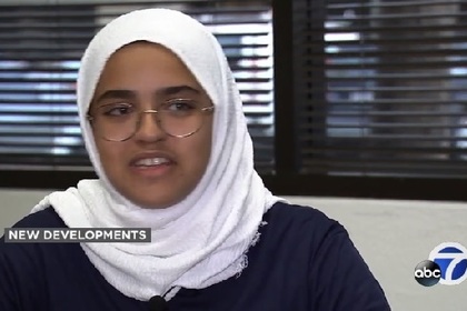 13-летняя мусульманка подала в суд на авиакомпанию из-за хиджаба