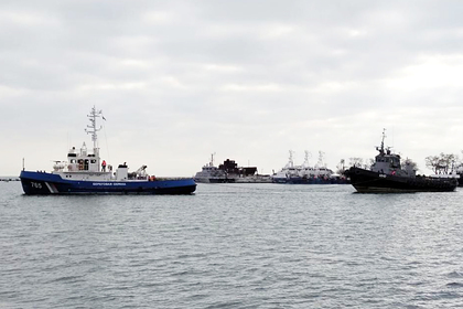 Зеленский пообещал вернуть оборудование на прибывшие из России корабли