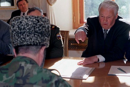 Борис Ельцин и Зелимхан Яндарбиев