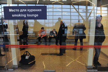 Определен срок возвращения курилок в российских аэропортах