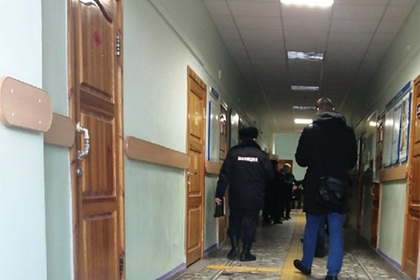 Российская студентка напала с ножом на сотрудницу колледжа