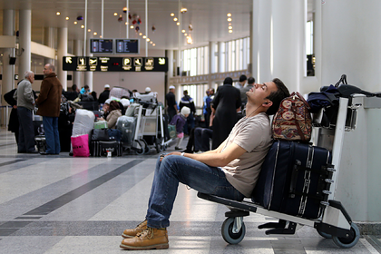 Перечислены способы избежать доплаты за провоз багажа в самолете