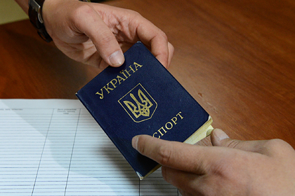 Украинцам запретили ездить в Россию по внутреннему паспорту