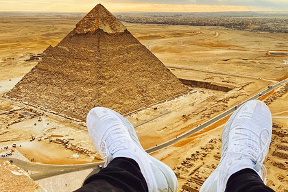 Российский блогер взобрался на пирамиду в Египте и угодил в тюрьму