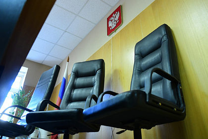 Суд поставил точку в деле очистившего двор школы от сухостоя российского сироты