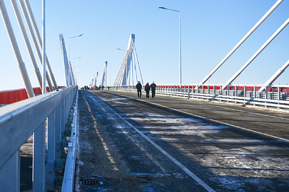 Мост через Амур из России в Китай в Благовещенске