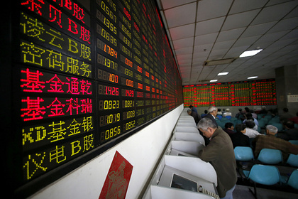 Китайские биржи обвалились на фоне вспышки коронавируса