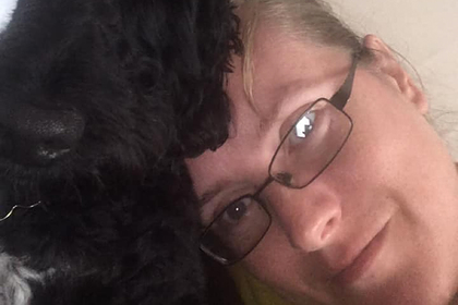 Миниатюрный пес спас глухую хозяйку и ее бойфренда от смерти