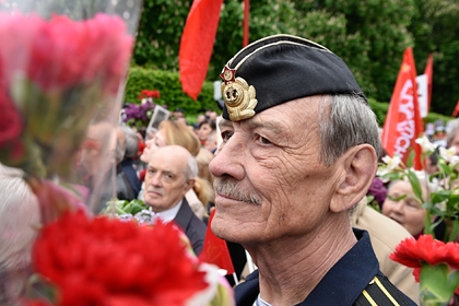Участник акции «Бессмертный полк» в Киеве, посвященной 74-й годовщине Победы в Великой Отечественной войне