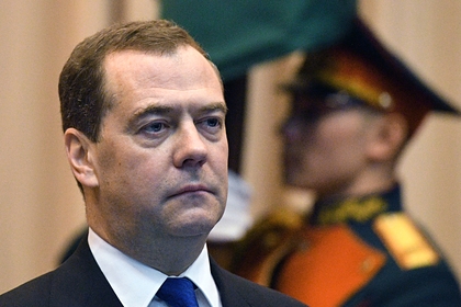 Медведев оценил идею позволить Путину участвовать в новых выборах президента