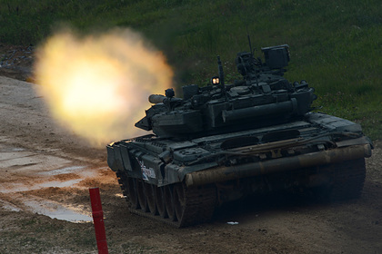 В Москве рассказали о закупке Индией российских танков и истребителей