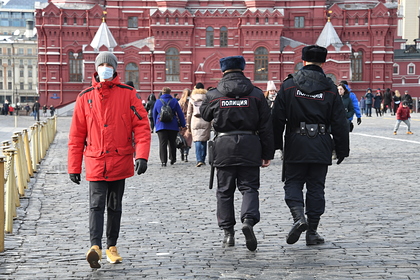 Полиция сопроводит до дома нарушивших карантин россиян