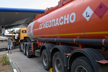 России предсказали массовые закупки бензина за рубежом